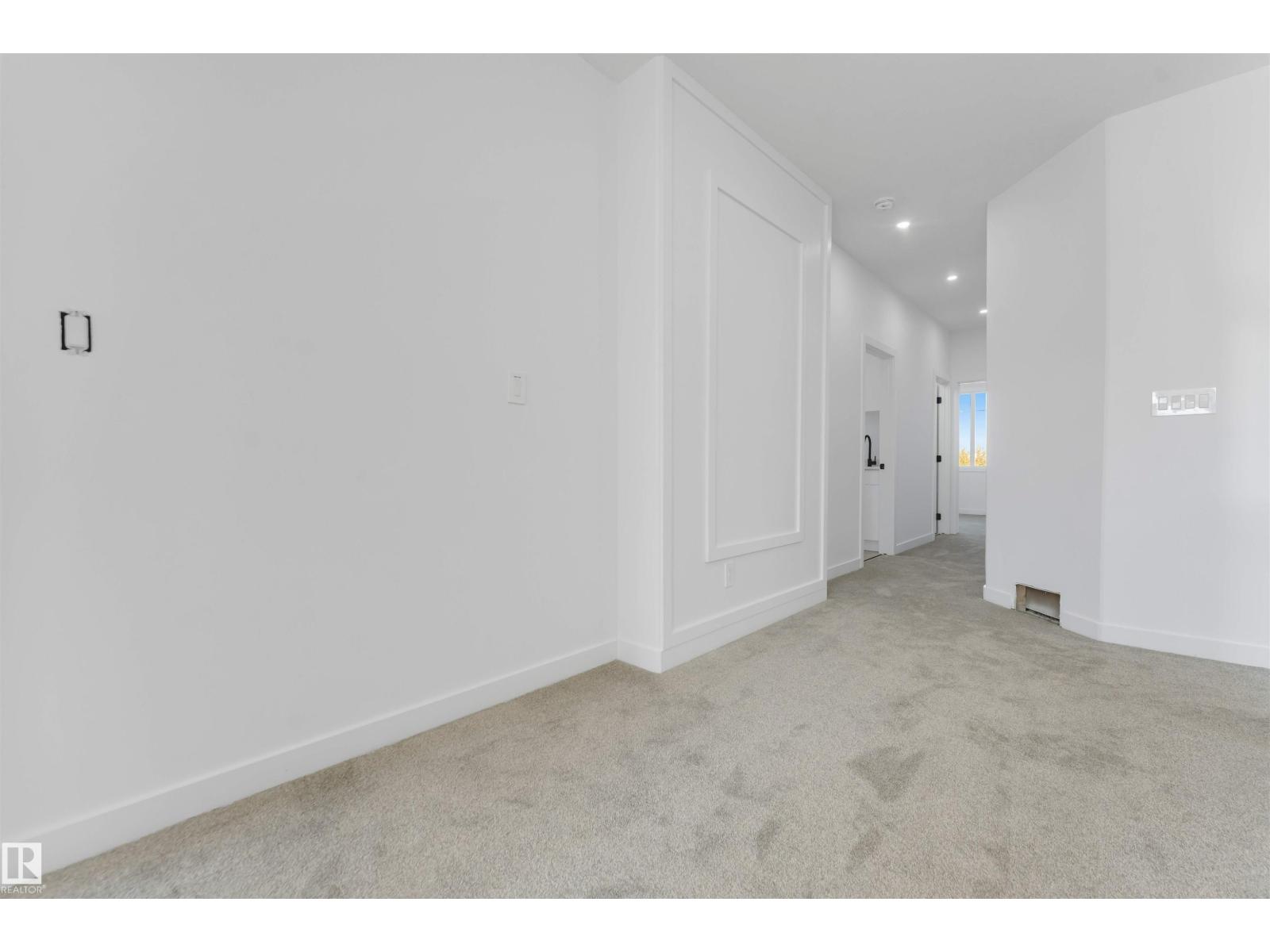 4651 17 AV SW - Image 27