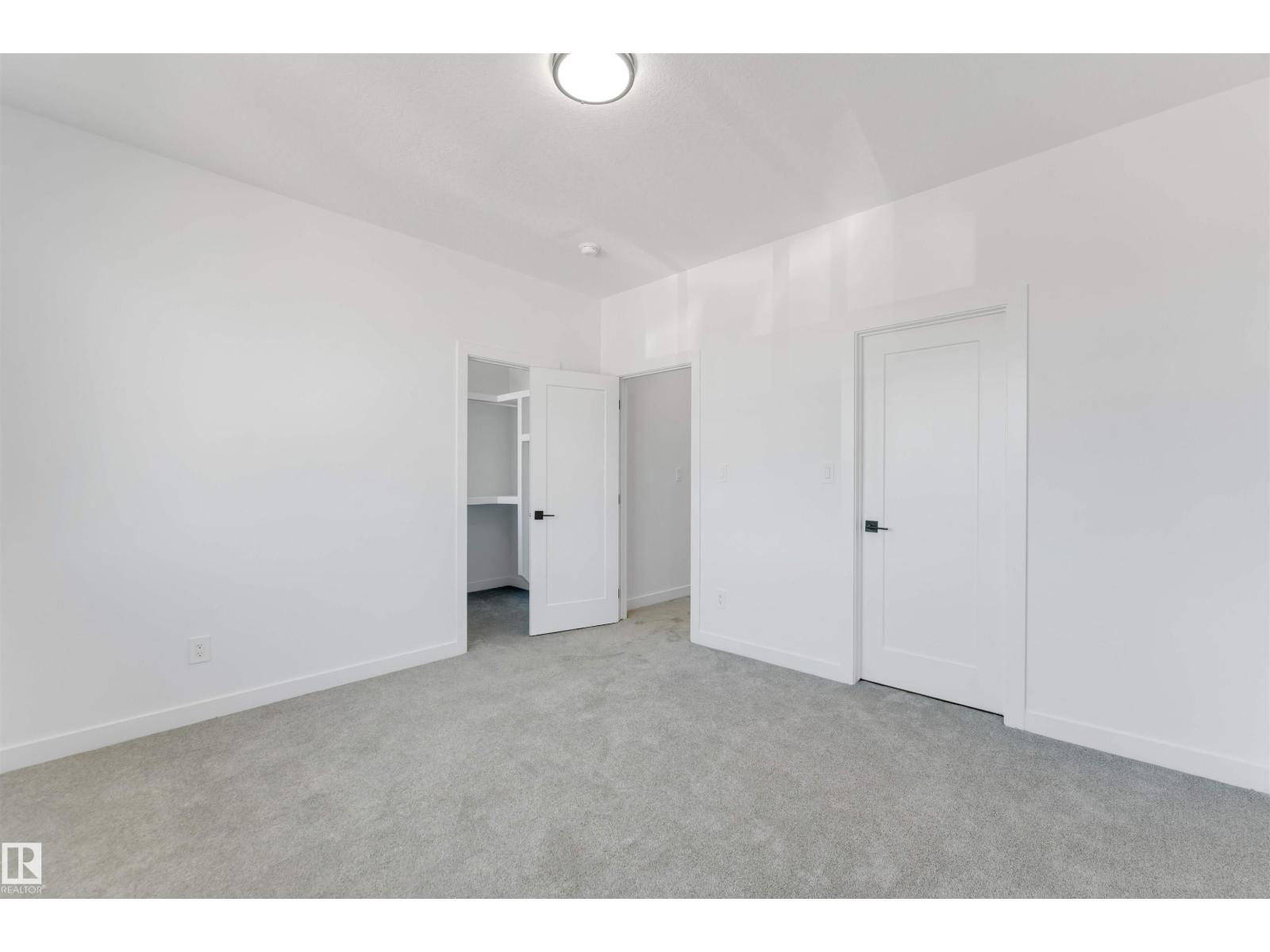 4651 17 AV SW - Image 31
