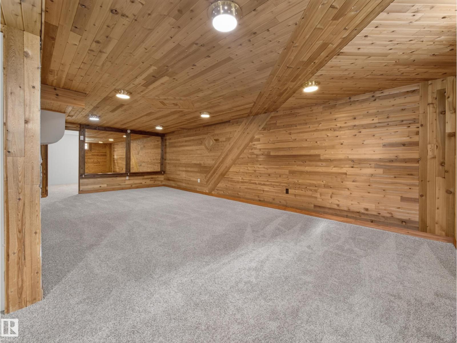 9836 169 ST NW - 37