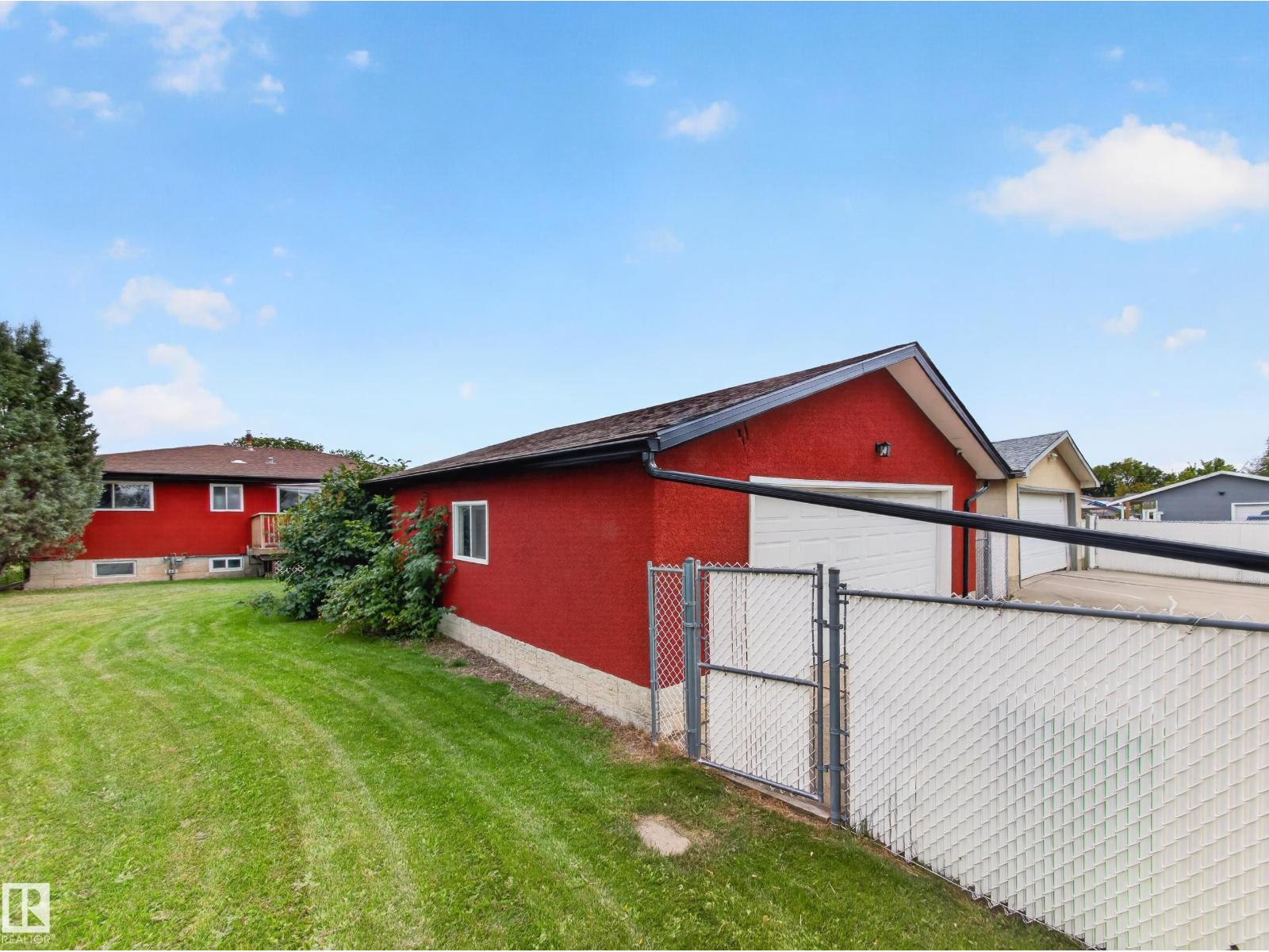 9836 169 ST NW - 49