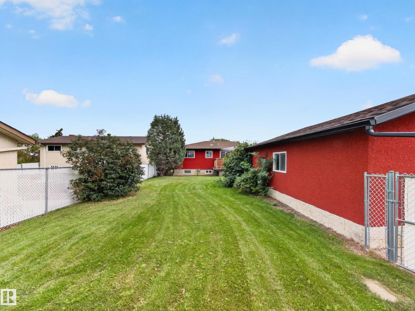 9836 169 ST NW - 50