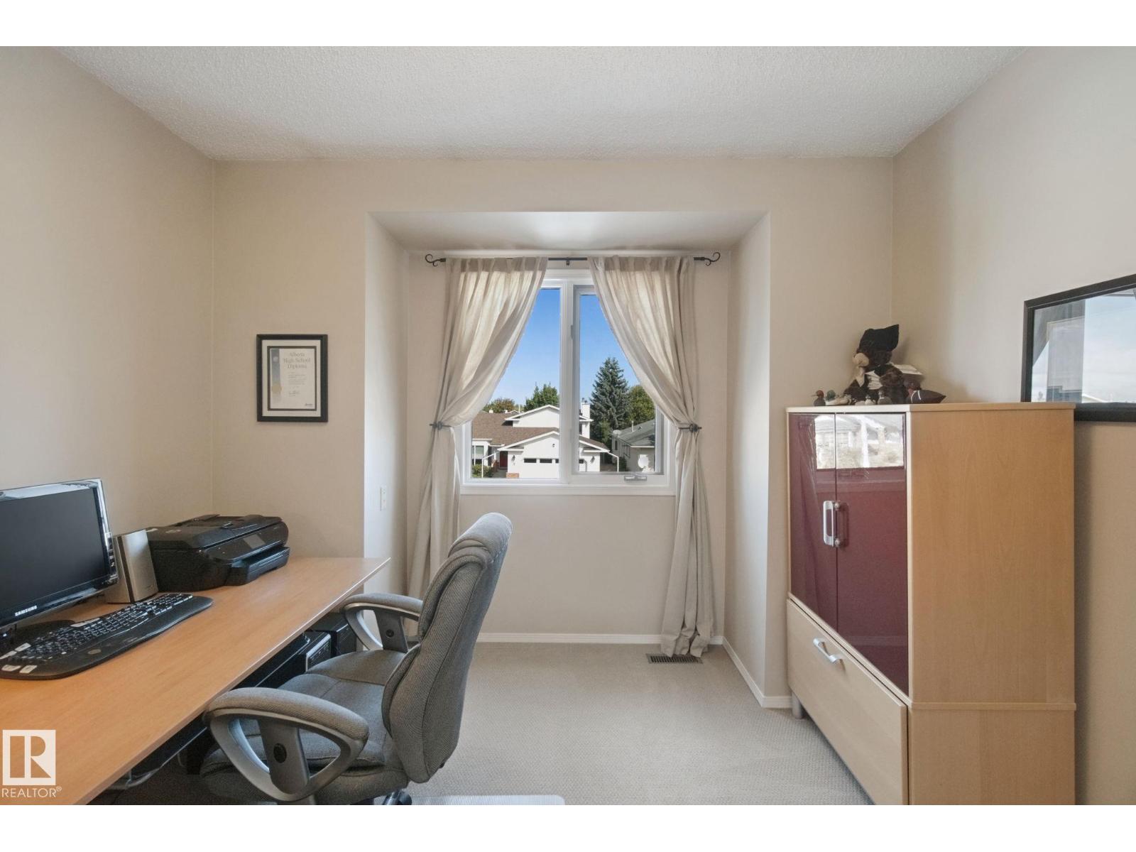 2 STONESHIRE CL - Image 43
