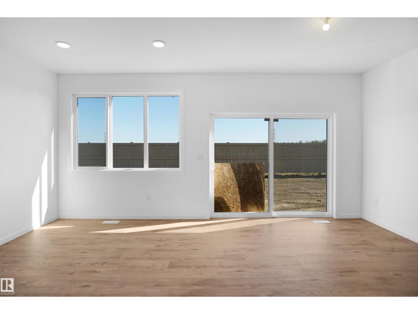 1433 9 St NW photo 5 — MLS® E4507438