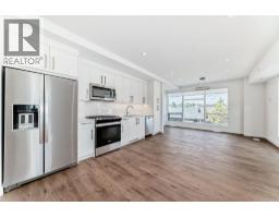 201, 110 18A Street NW - photo 2