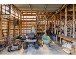 5212 Gainsberg Rd, Bowser, BC V0R1G0 Photo 37