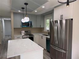 3038 Sinclair Street, Winnipeg, MB R2V4K8 Photo 12