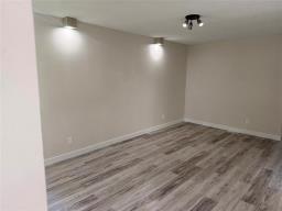 Dining room - 3038 Sinclair Street, Winnipeg, MB R2V4K8 Photo 6