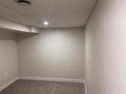 3038 Sinclair Street, Winnipeg, MB R2V4K8 Photo 37