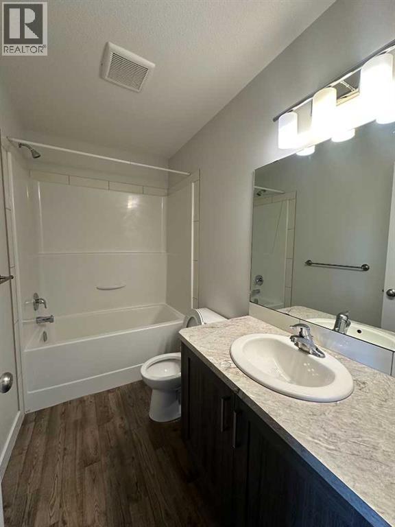 49 Hawthorn Place, Sylvan Lake