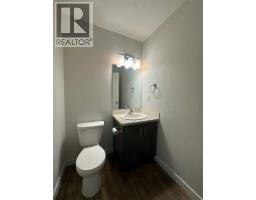 Living room - 49 Hawthorn Place, Sylvan Lake, AB T4S0S2 Photo 7