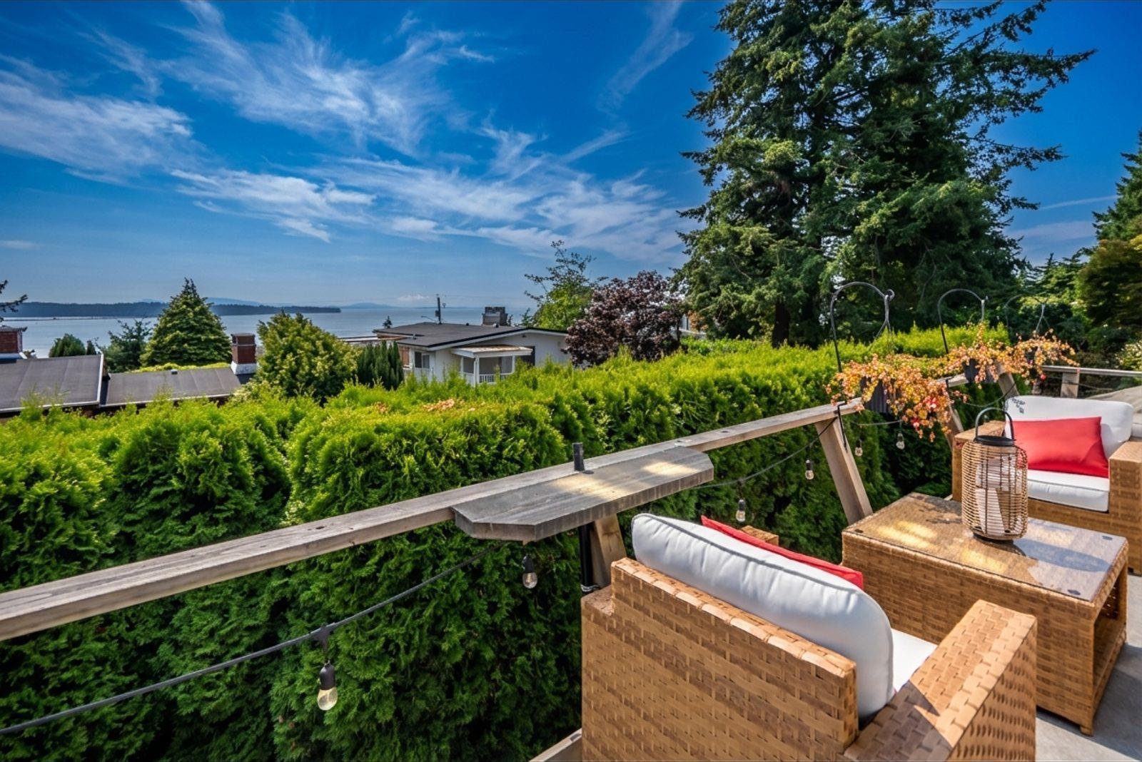 1130 MAPLE STREET, White Rock