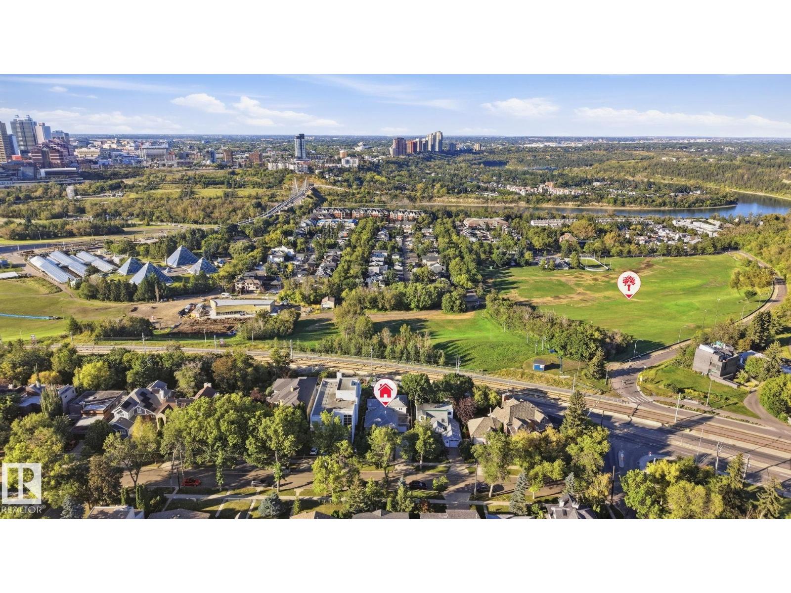 9520 95 AV NW - 45