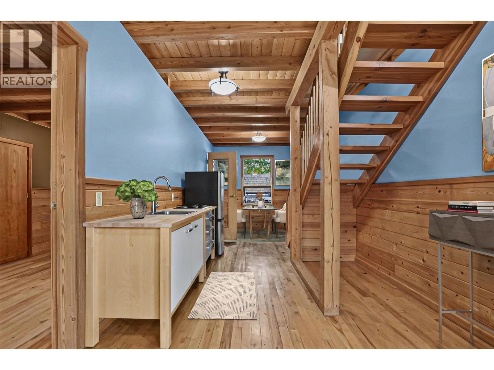 202 B Avenue - Image 32