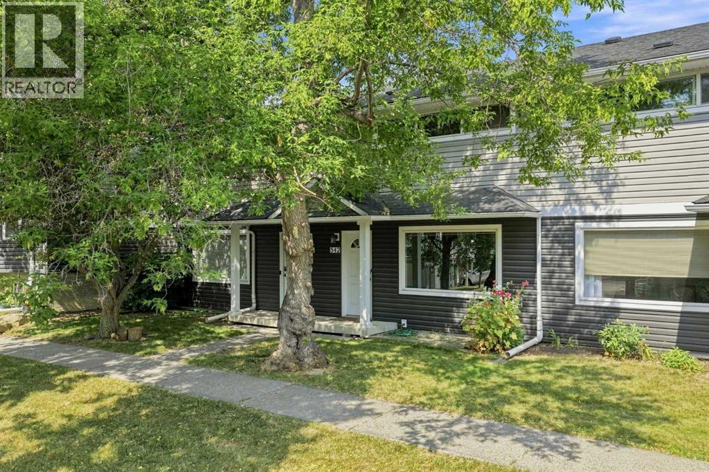Property for sale at 542 Regal Park NE