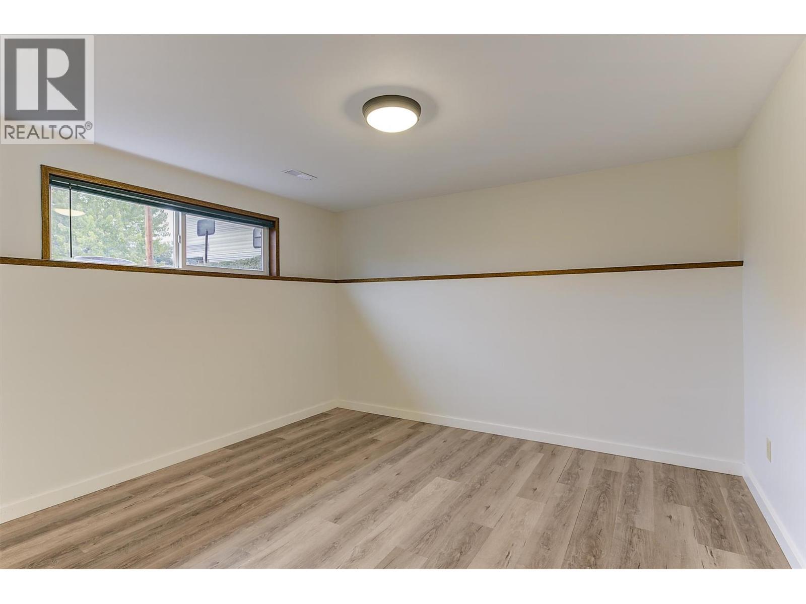 430 Perth Road - Image 26