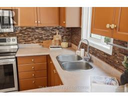 33 Aspen Park Way, Whitby, ON L1N9M6 Photo 13