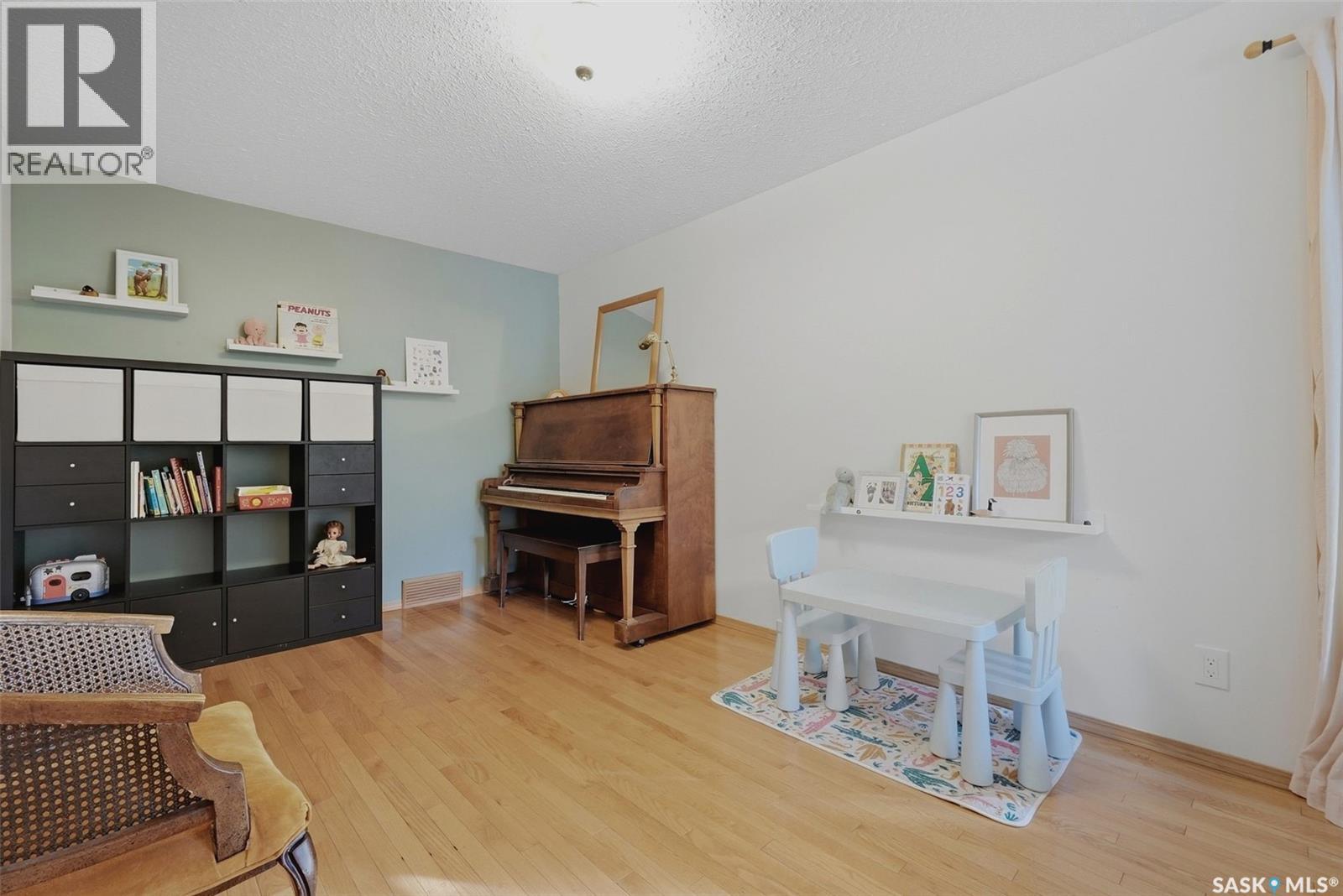 2641 Garnet STREET - 13
