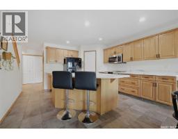 4pc Ensuite bath - 2641 Garnet Street, Regina, SK S4T3A8 Photo 7