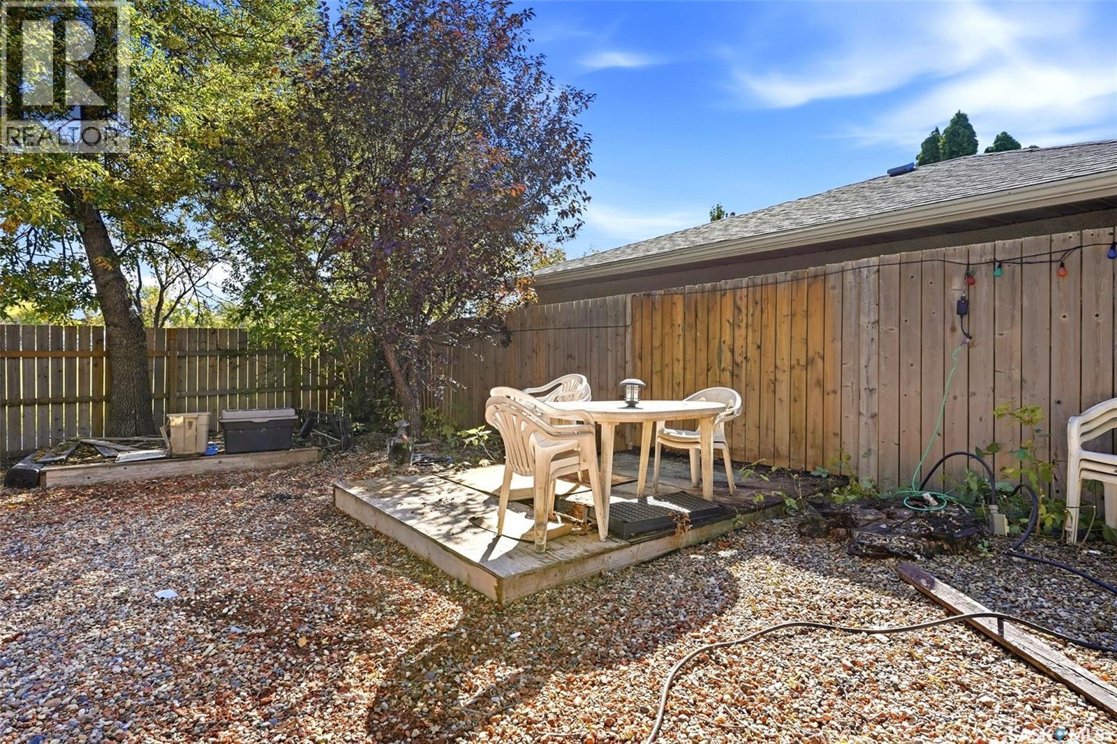 39 Kennedy CRESCENT - 38