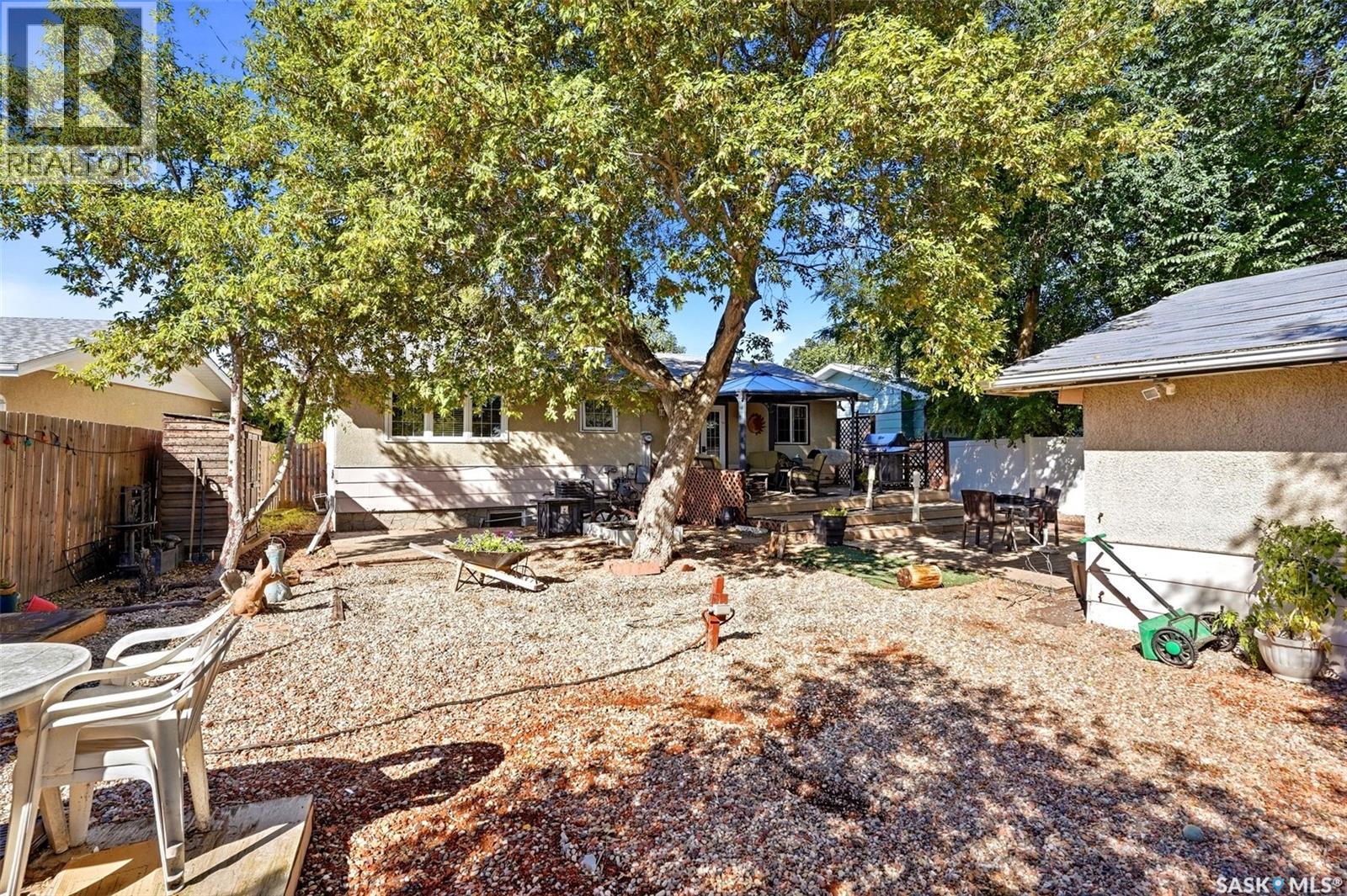 39 Kennedy CRESCENT - 40