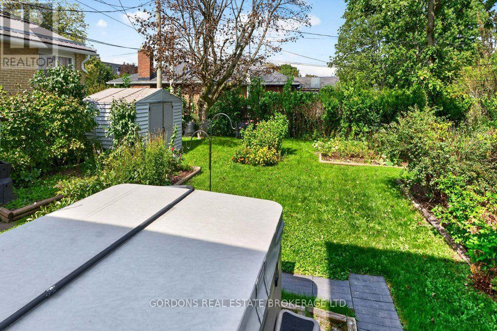 207 ROBERT WALLACE DRIVE - Image 7