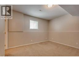 15 Kerry Wood Mews, Red Deer, AB T4N7B8 Photo 33