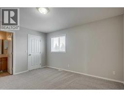 15 Kerry Wood Mews, Red Deer, AB T4N7B8 Photo 17