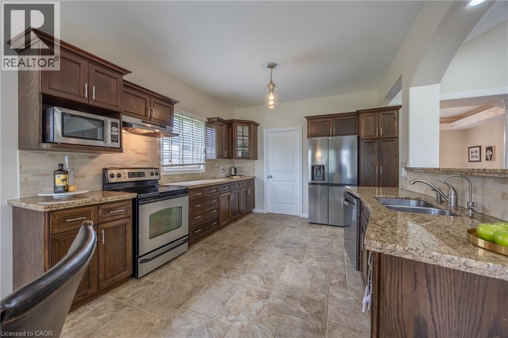 24 MELODY Drive - Image 12
