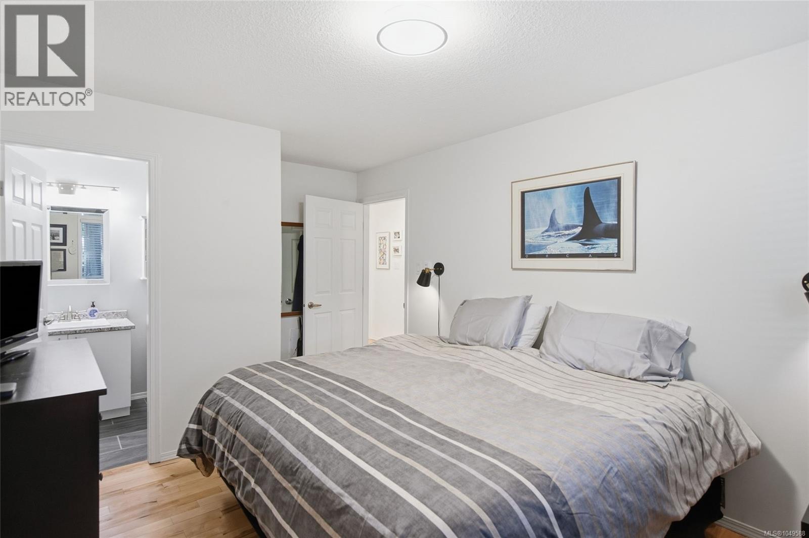 #4 141 Sixth Ave E - 15