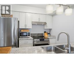 4 141 Sixth Ave E, Qualicum Beach, BC V9K2J6 Photo 9