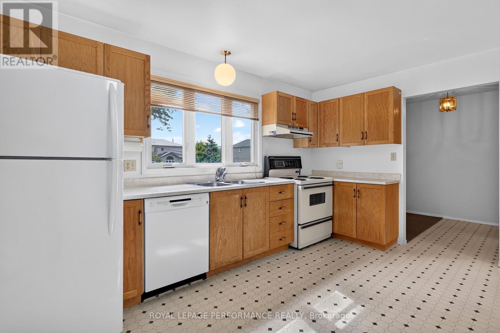 1781 Bellmanor Court