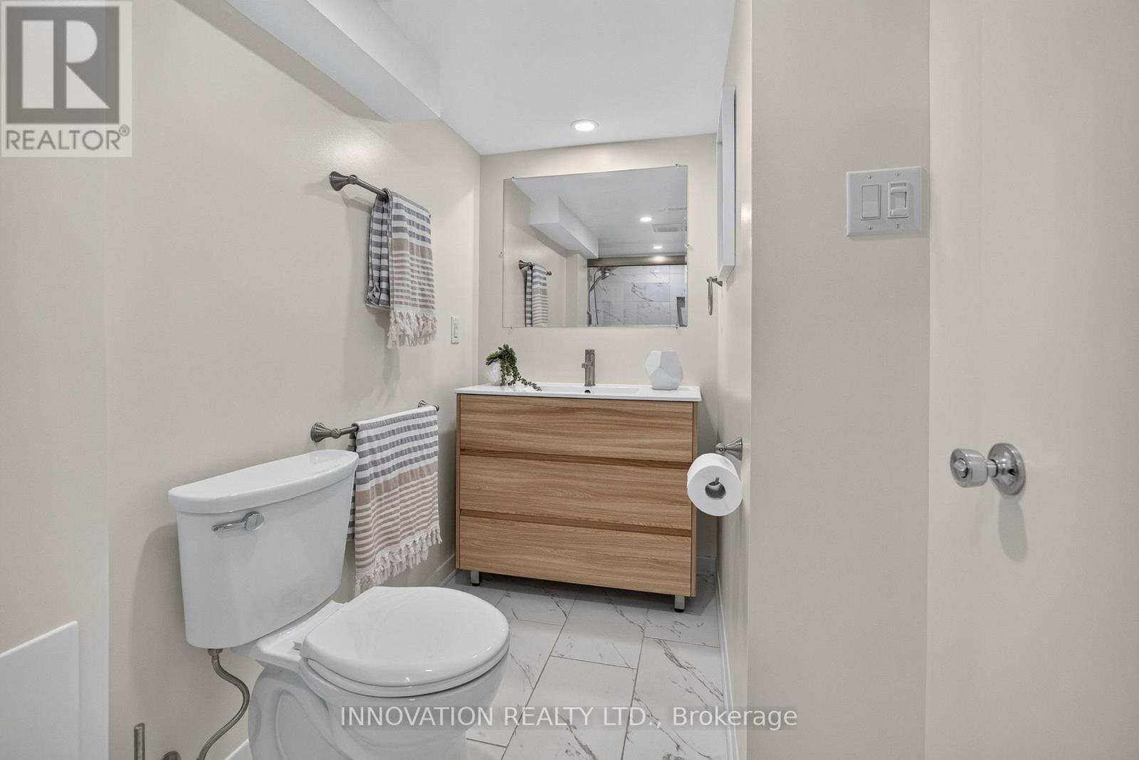 10 WELKIN CRESCENT photo 35
