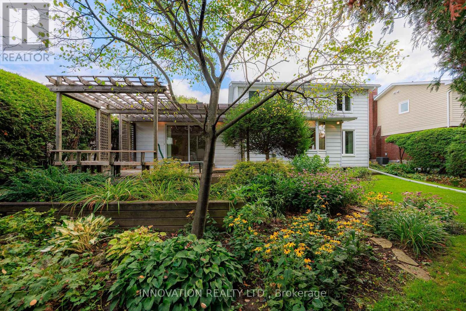 10 WELKIN CRESCENT photo 44