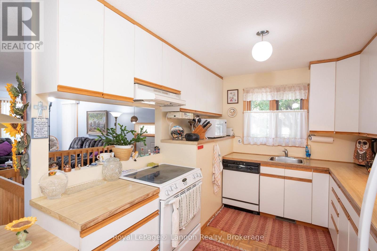 123 PARSONS AVENUE - 15
