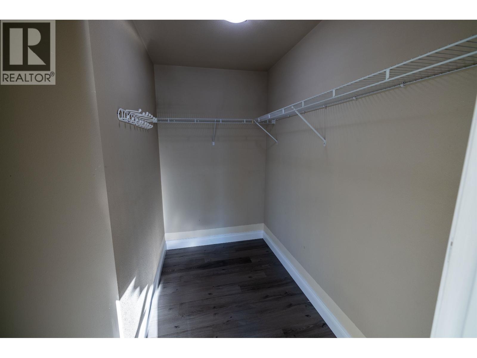 #114 4404 5TH AVENUE - 16