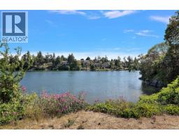 106 71 Gorge Rd W, Saanich, BC V9A1L9 Photo 31