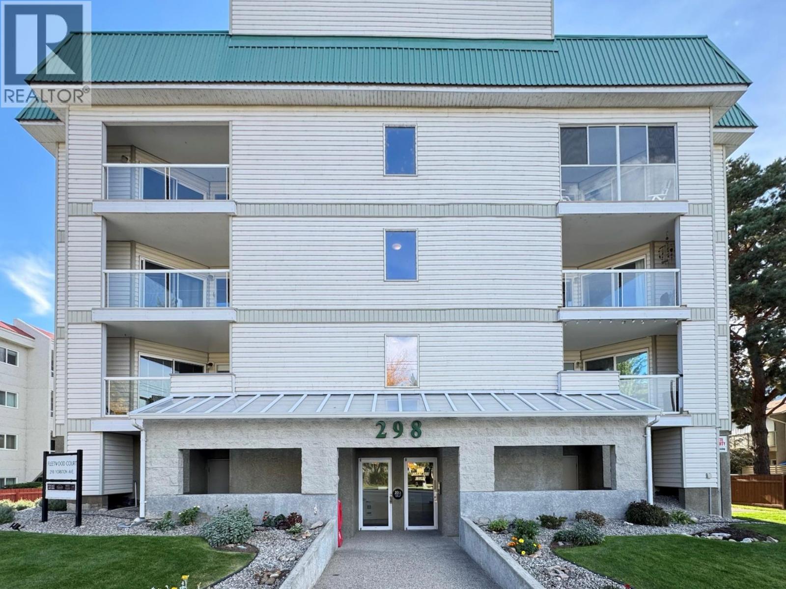 #109 298 YORKTON Avenue - 2