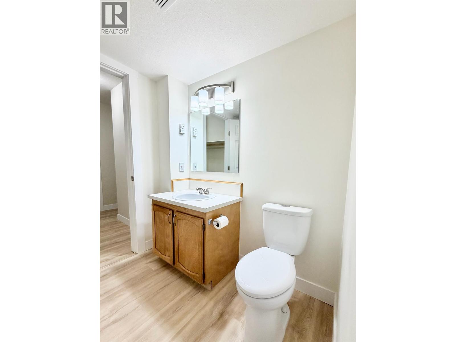 #109 298 YORKTON Avenue - 46