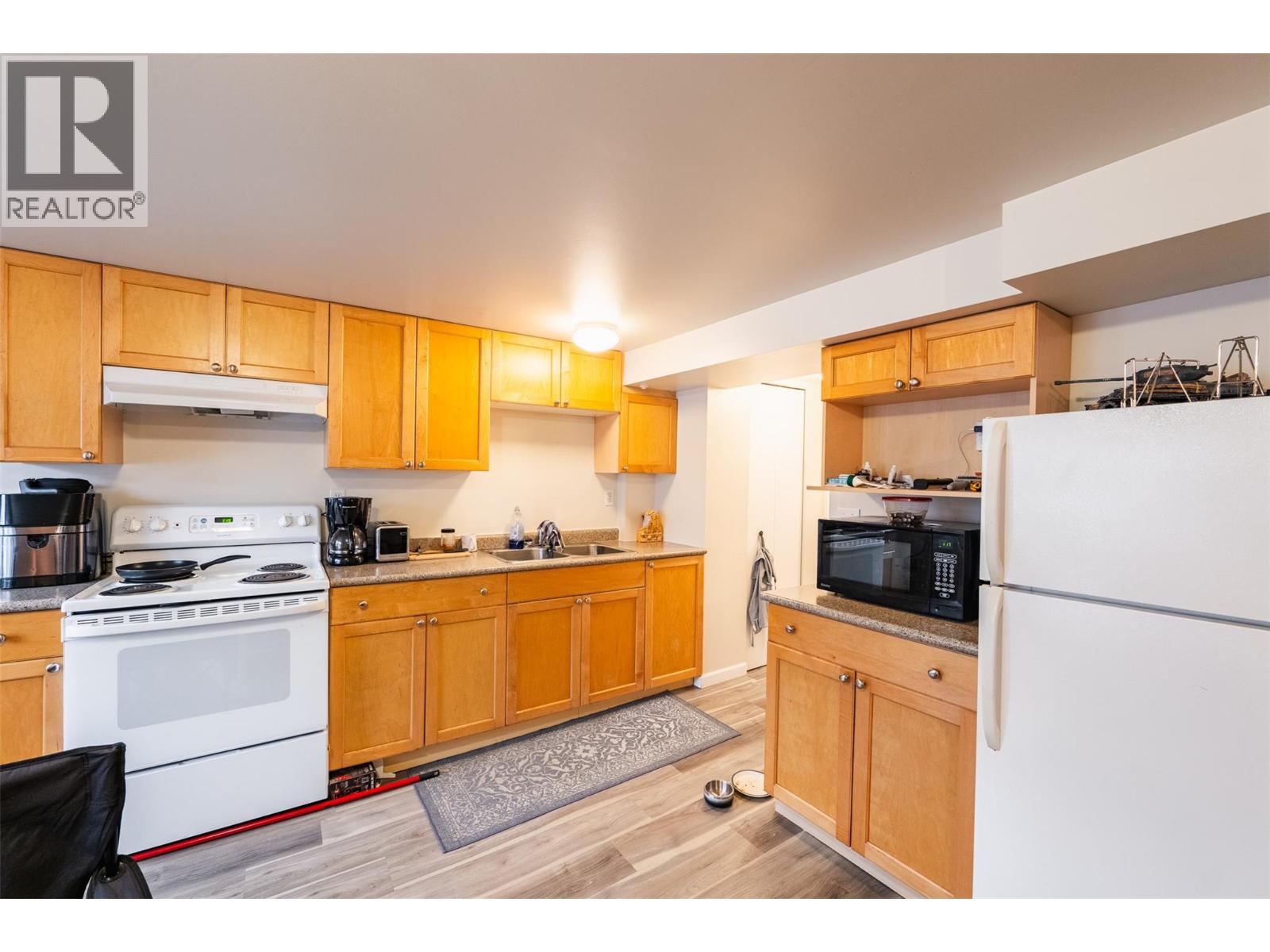 220-222 Vernon Street - 27
