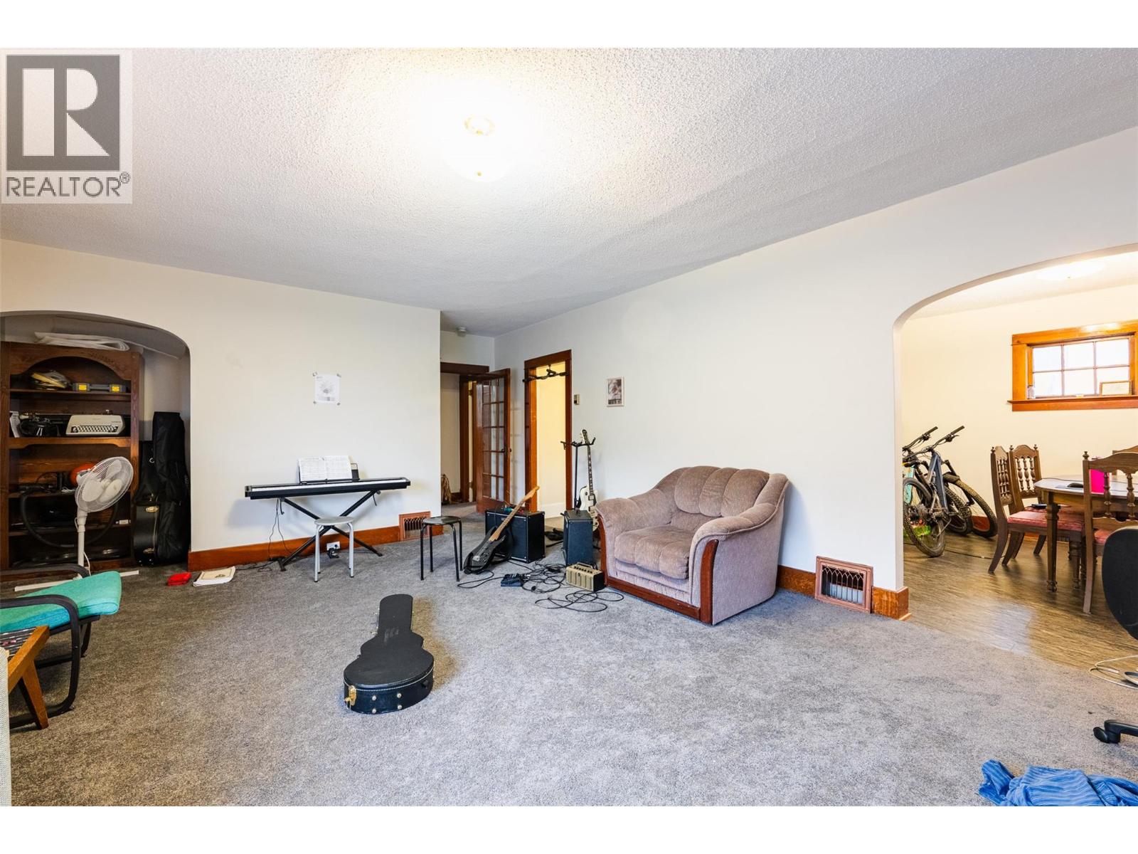 220-222 Vernon Street - 40