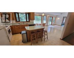 2pc Bathroom - 1070 Webb Road, South Slocan, BC V0G2G0 Photo 10