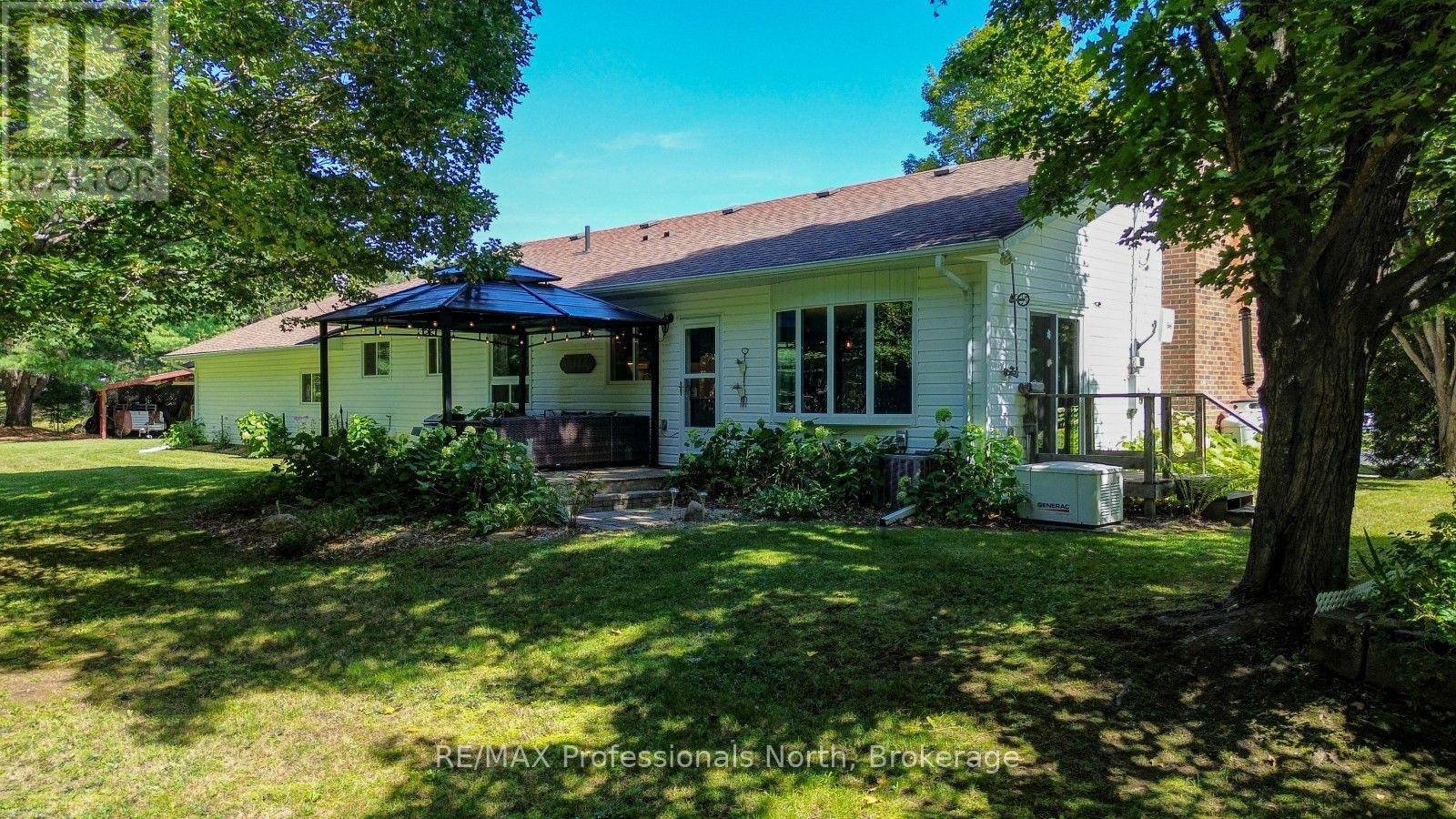 1017 Clement Lake Road, Highlands East (Monmouth), Ontario, K0L3C0, Highlands East (Monmouth), Ontario — photo 3 of 5