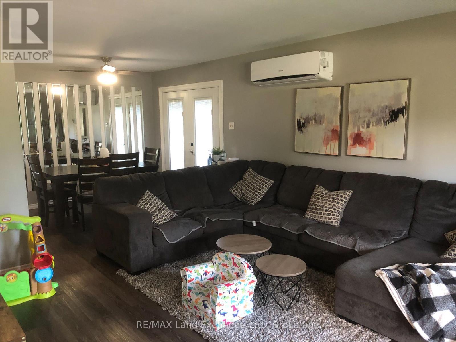 24 Stanley Street, Kincardine, Ontario, N0G2T0, Kincardine, Ontario — photo 3 of 5