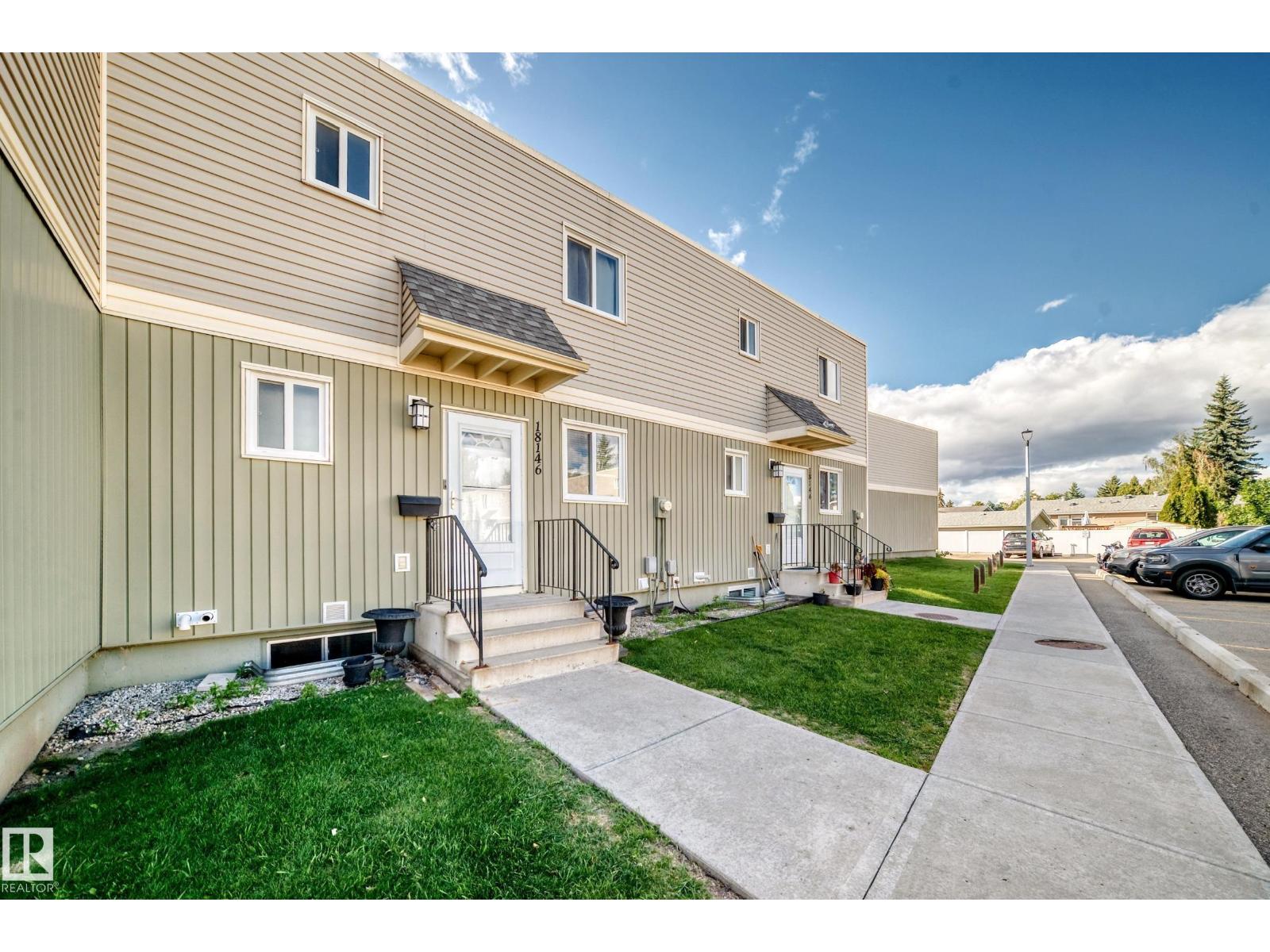 18146 81 Av NW photo 2 — MLS® E4509336