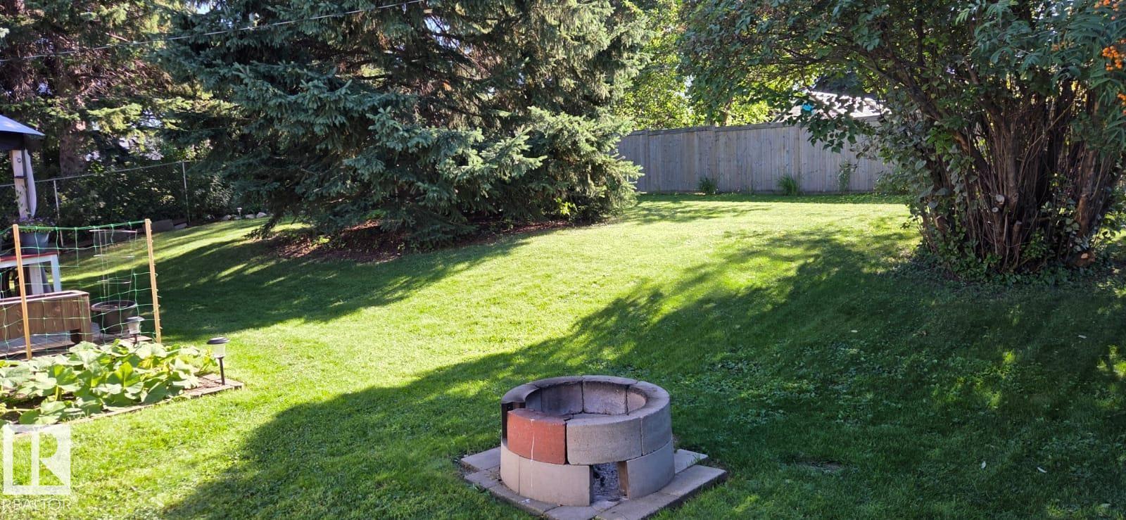 439 CONIFER ST - 26