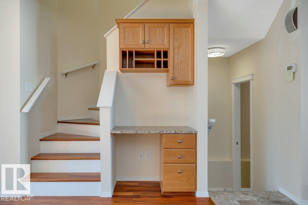 7948 13 AV SW - 21