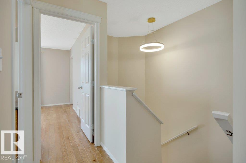 7948 13 AV SW - 23