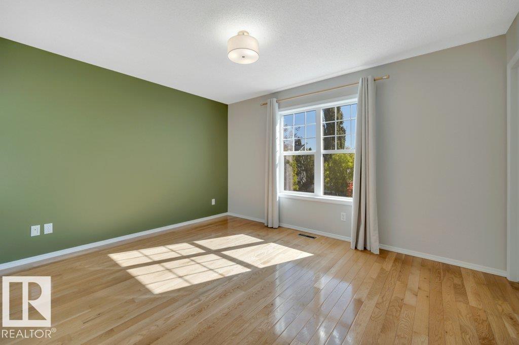 7948 13 AV SW - 24