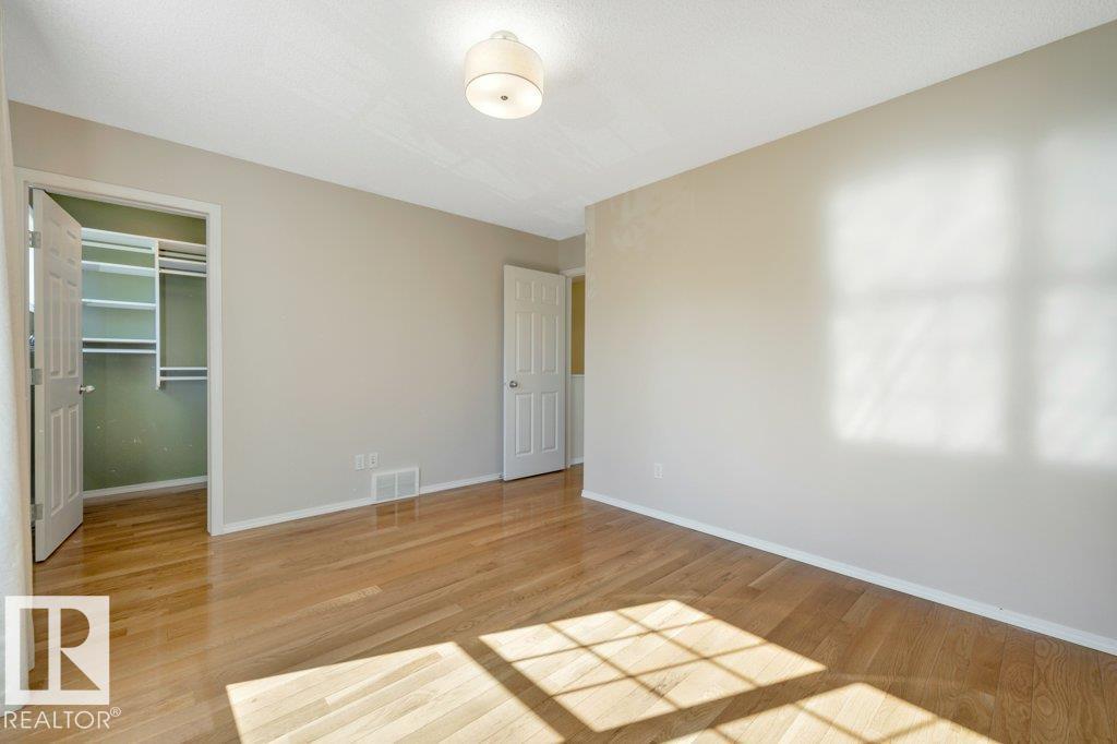 7948 13 AV SW - Image 27