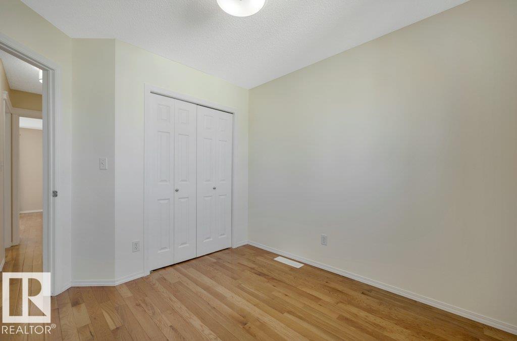 7948 13 AV SW - Image 32